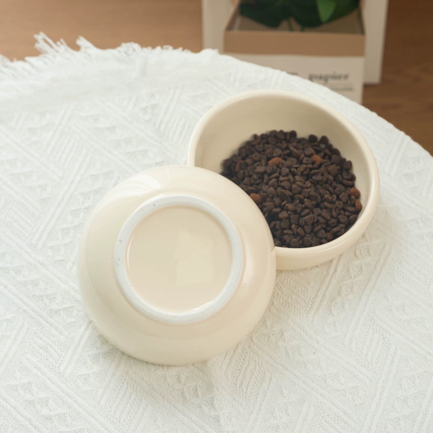 White Ceramic Pet Food Bowl